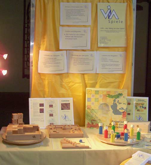 Projekt QUINTE, LMU M&uuml;nchen, Stand des VIA-Spiele Verlages Elfriede Pauli